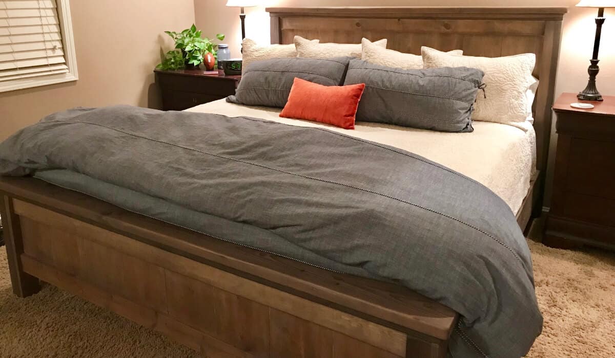 King deals bed farmhouse