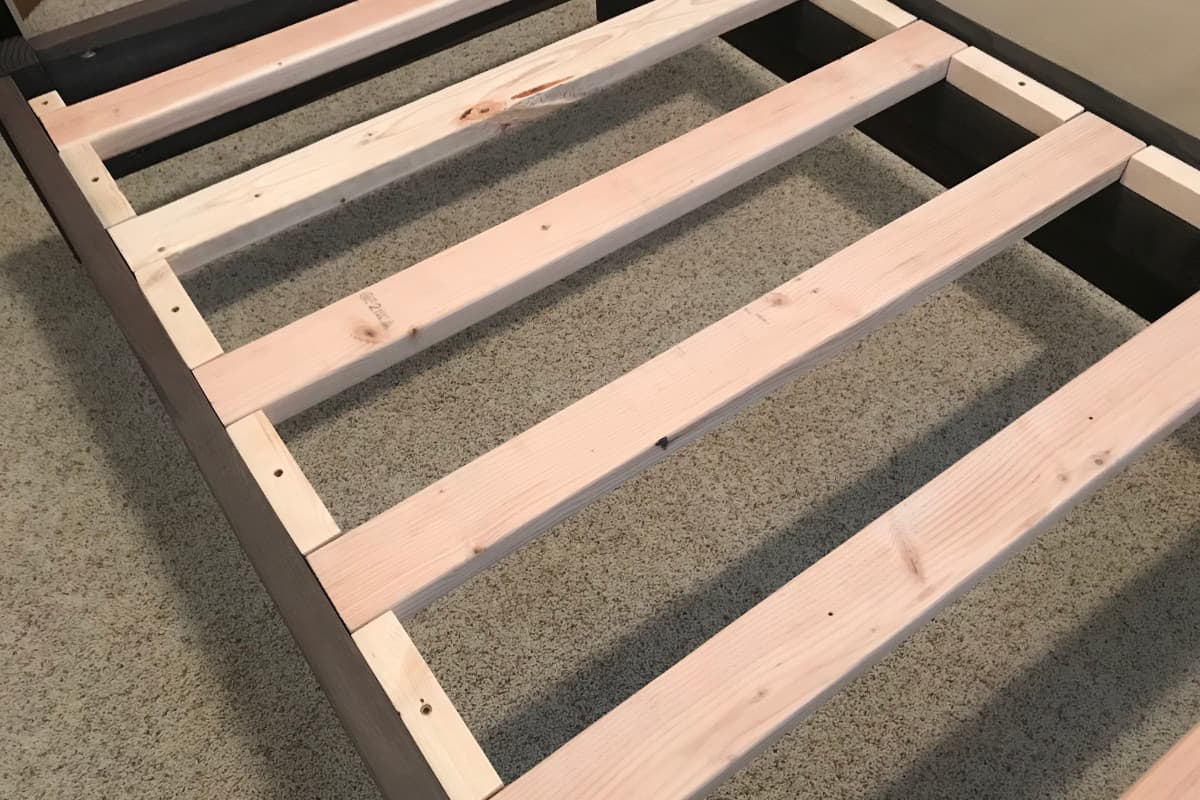 How To Build A Twin Platform Bed, Twin Bed With Rails All Around