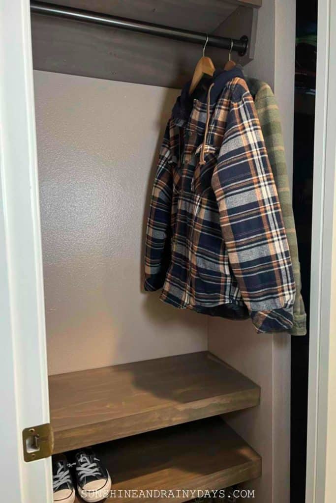 Shelf above closet discount rod