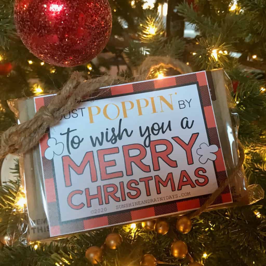 Just Poppin' By To Wish You A Merry Christmas microwave popcorn tag.