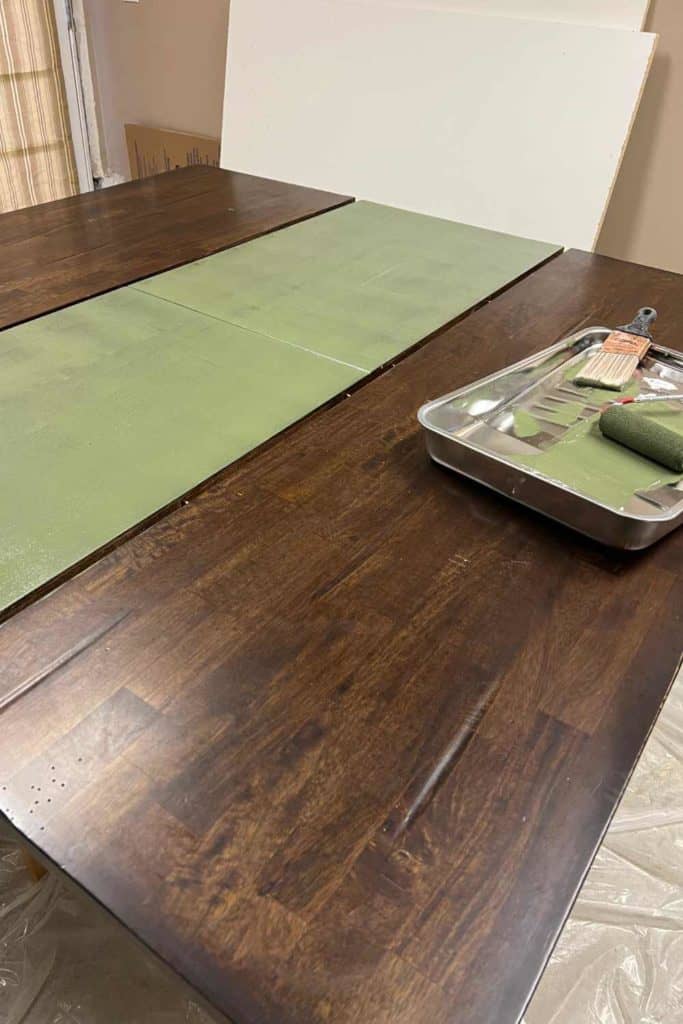 Painting a kitchen table with Fusion Mineral Paint.