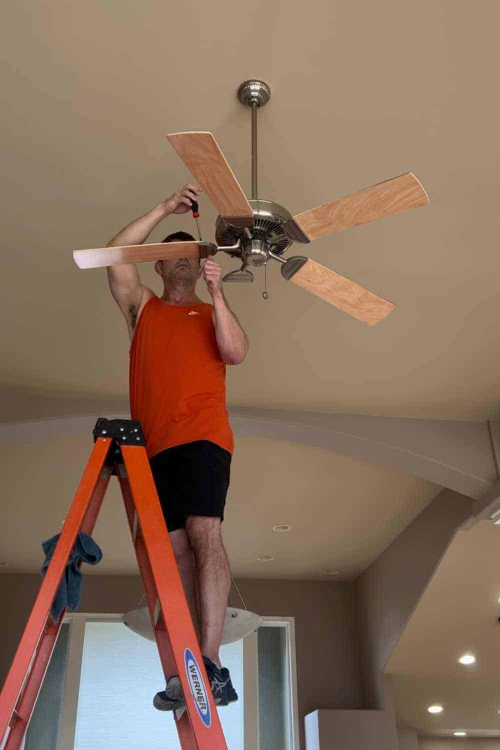 how-to-paint-ceiling-fan-blades-sunshine-and-rainy-days